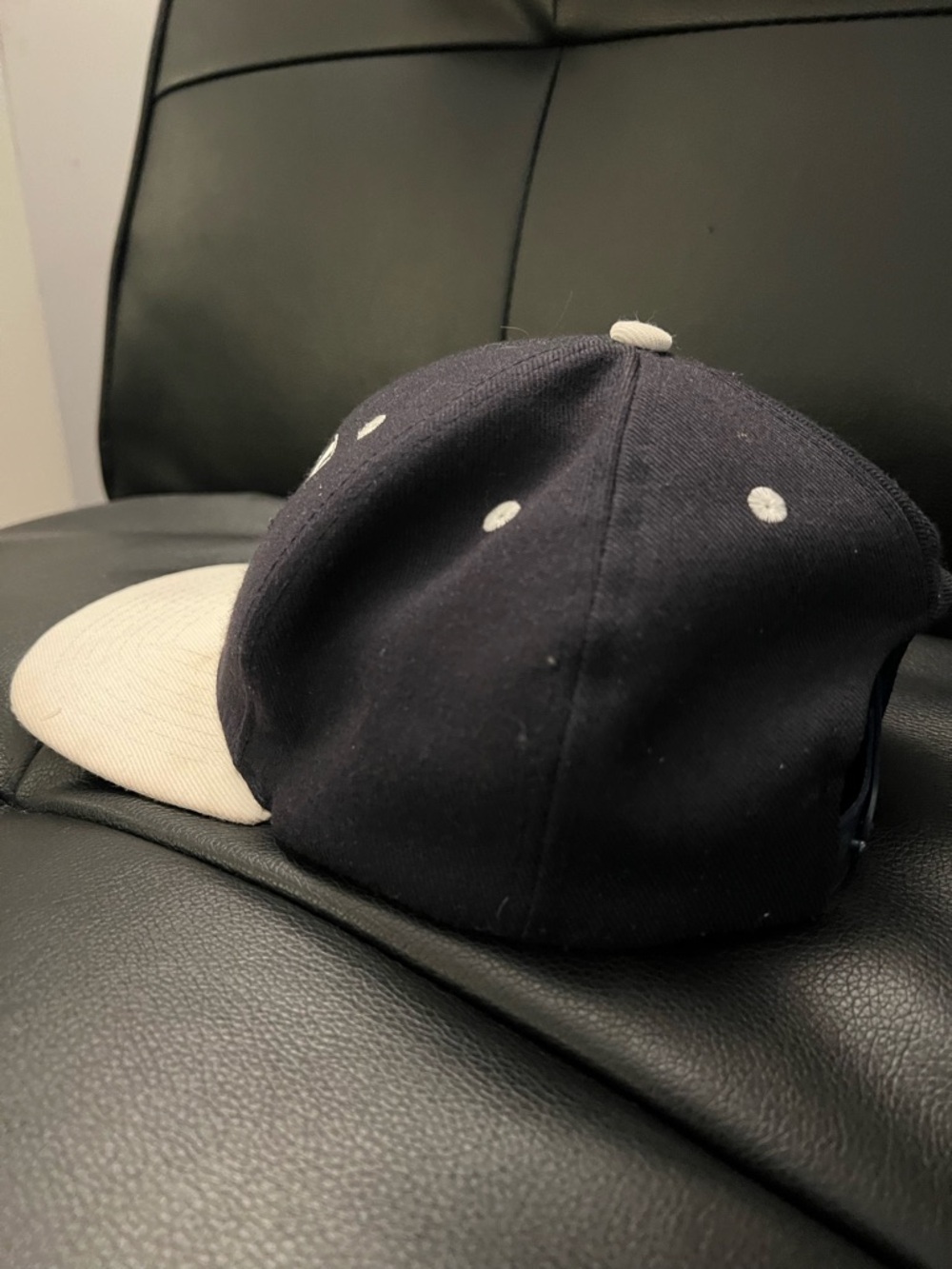 Men’s Snapback Hat - Picture 9 of 9
